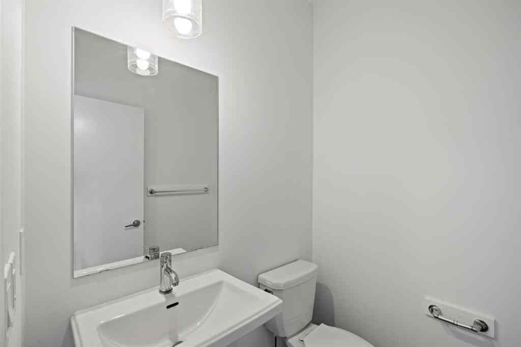 MLS® A2257088 - 685 Livingston Way NE in Livingston Calgary, Residential