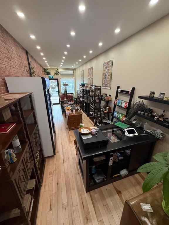 MLS® A2257089 - 214 South Railway Street SE in SE Hill Medicine Hat, Commercial