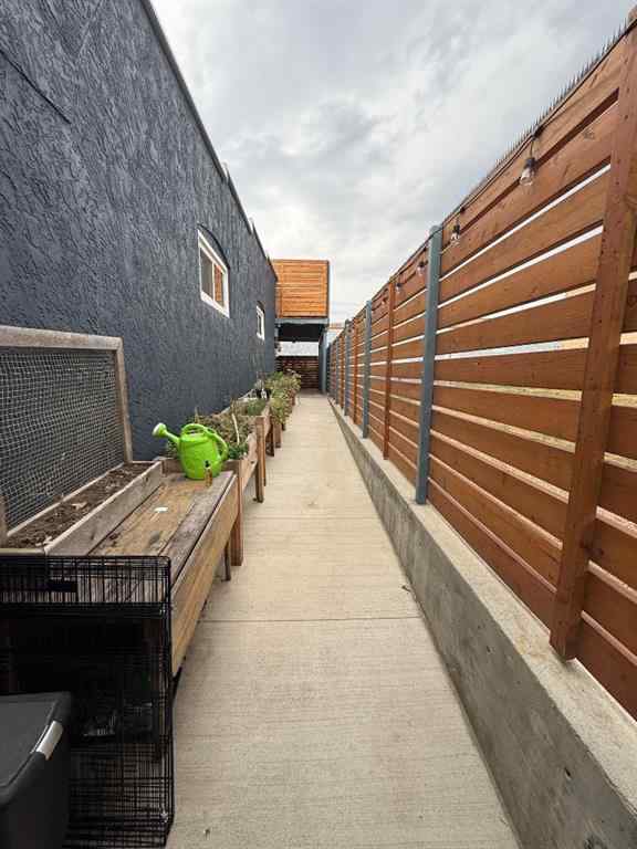 MLS® A2257089 - 214 South Railway Street SE in SE Hill Medicine Hat, Commercial