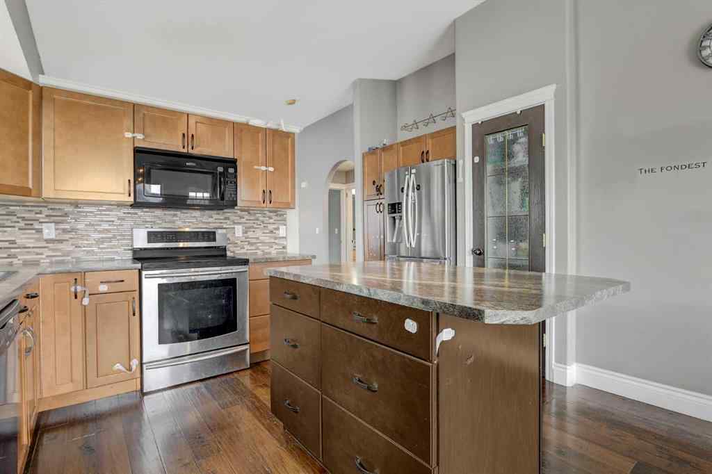 MLS® A2257090 - 7432 103A Street  in Mission Heights Grande Prairie, Residential