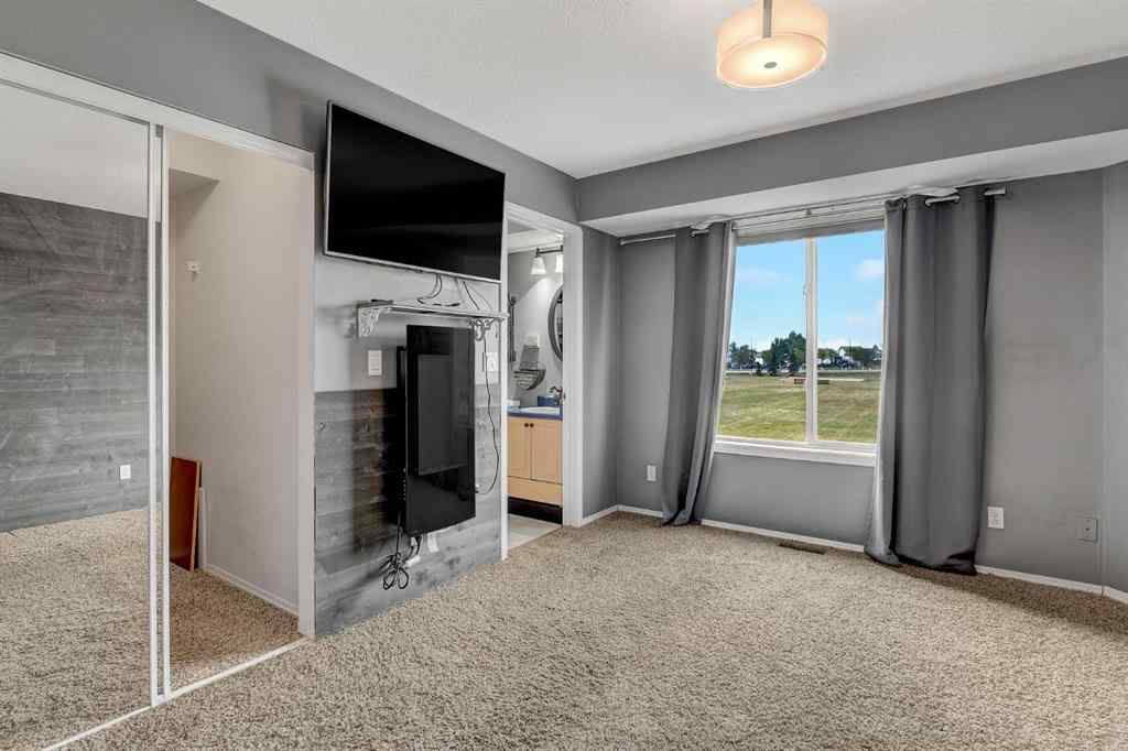 MLS® A2257090 - 7432 103A Street  in Mission Heights Grande Prairie, Residential