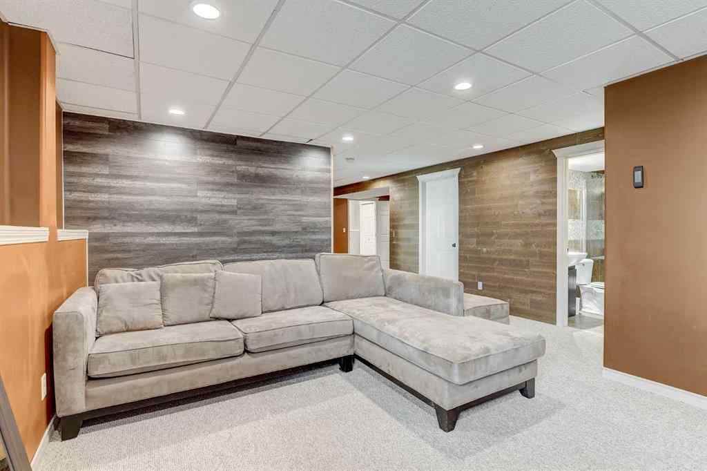 MLS® A2257090 - 7432 103A Street  in Mission Heights Grande Prairie, Residential