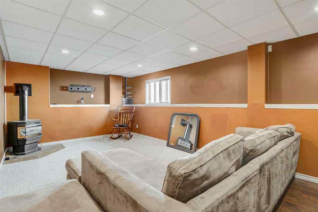 MLS® A2257090 - 7432 103A Street  in Mission Heights Grande Prairie, Residential