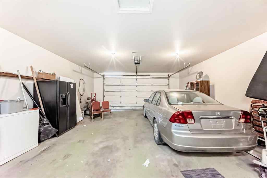MLS® A2257092 - 948 Rundlecairn Way NE in Rundle Calgary, Residential
