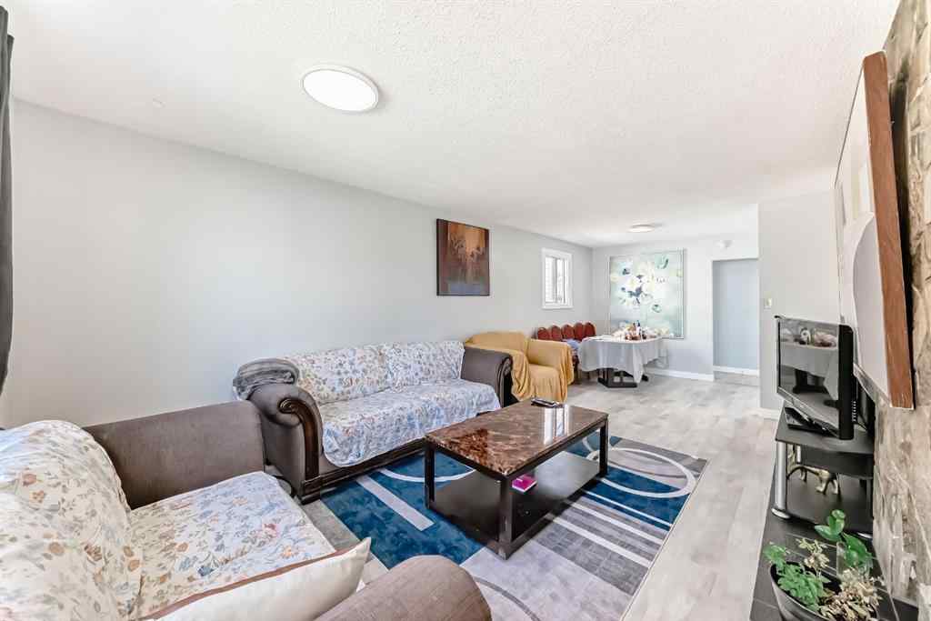 MLS® A2257092 - 948 Rundlecairn Way NE in Rundle Calgary, Residential