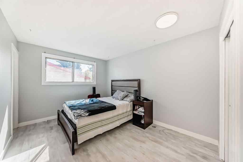 MLS® A2257092 - 948 Rundlecairn Way NE in Rundle Calgary, Residential