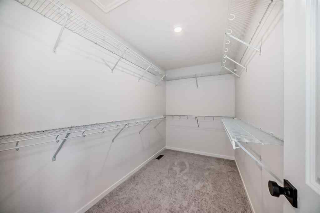 MLS® A2257097 - 122 Walgrove Bay SE in Walden Calgary, Residential