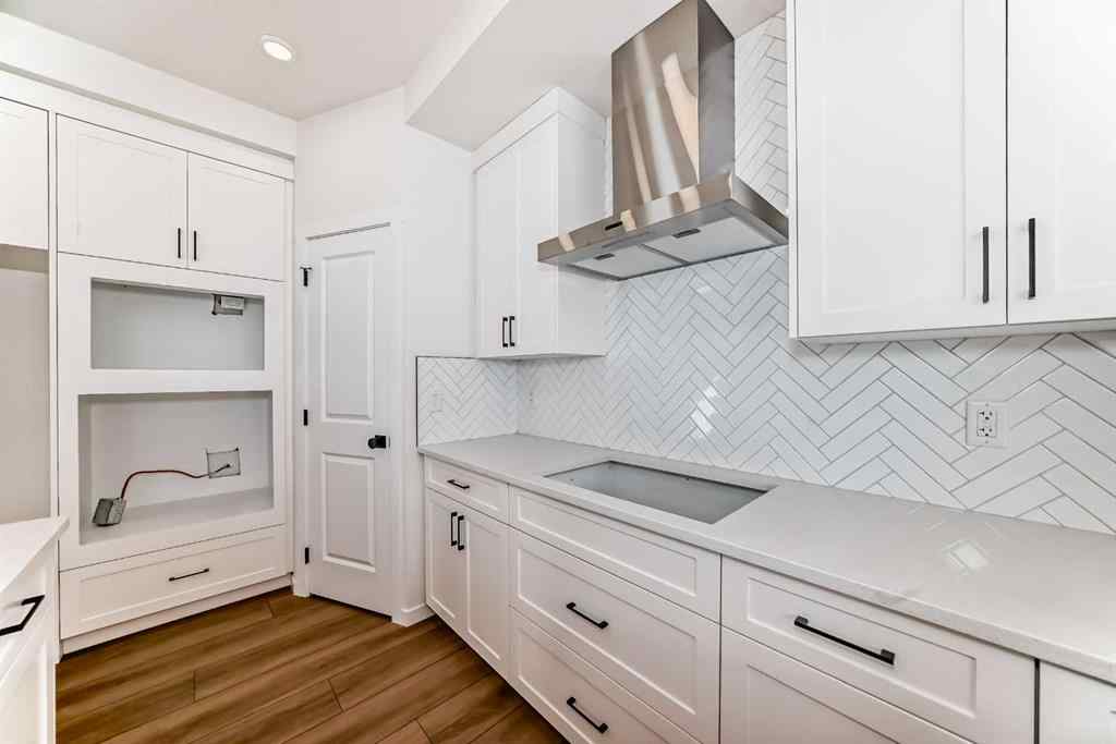 MLS® A2257097 - 122 Walgrove Bay SE in Walden Calgary, Residential