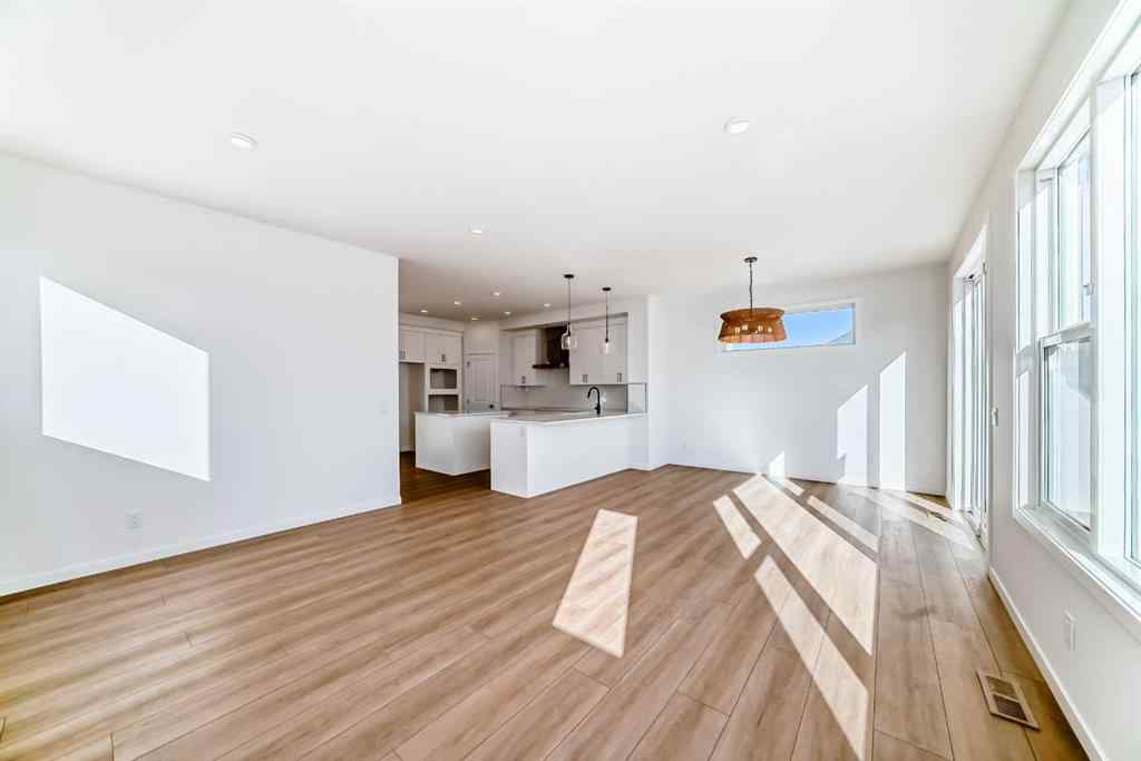 MLS® A2257097 - 122 Walgrove Bay SE in Walden Calgary, Residential