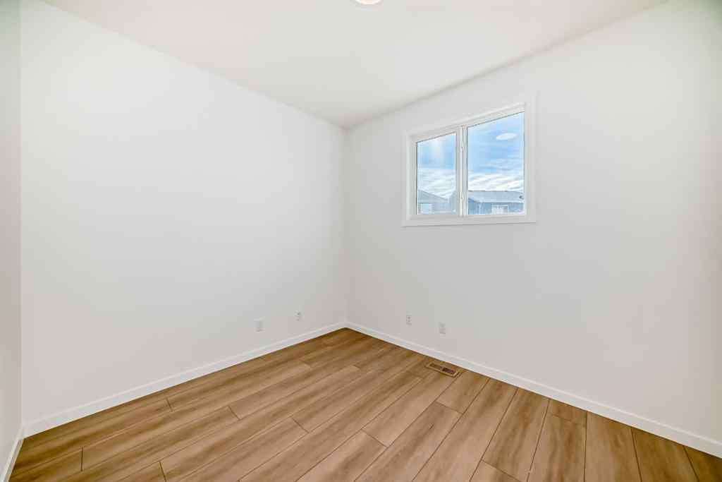 MLS® A2257097 - 122 Walgrove Bay SE in Walden Calgary, Residential