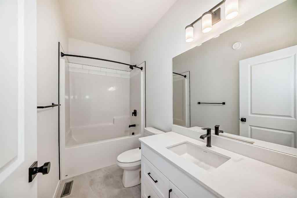MLS® A2257097 - 122 Walgrove Bay SE in Walden Calgary, Residential