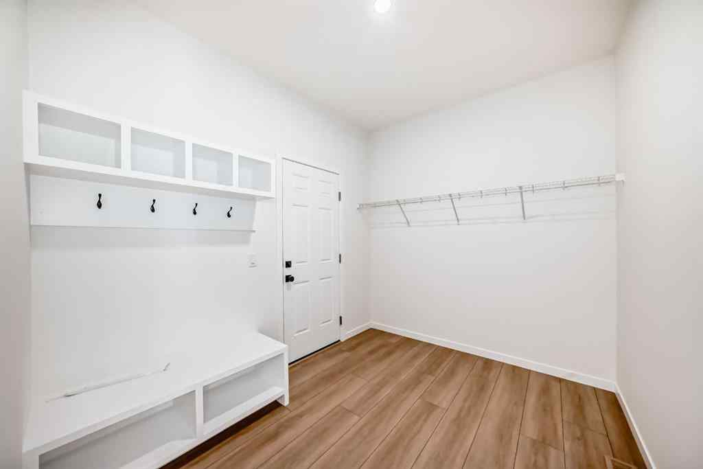 MLS® A2257097 - 122 Walgrove Bay SE in Walden Calgary, Residential