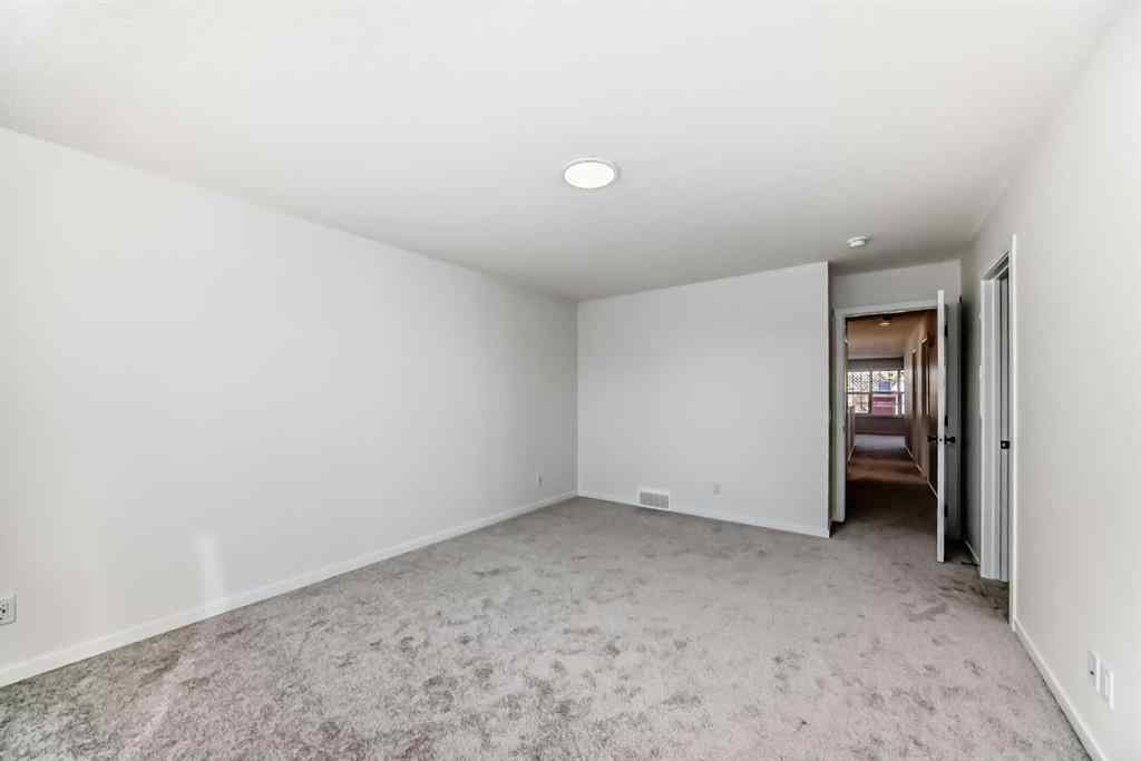 MLS® A2257097 - 122 Walgrove Bay SE in Walden Calgary, Residential