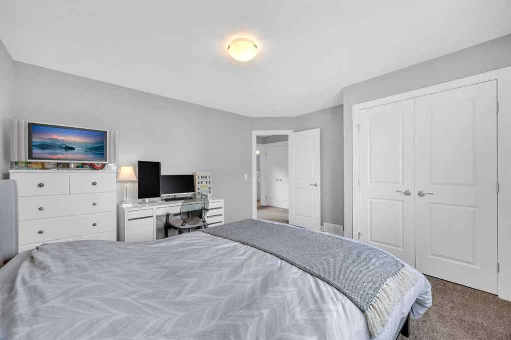 MLS® A2257099 - 199 Evansglen Circle NW in Evanston Calgary, Residential