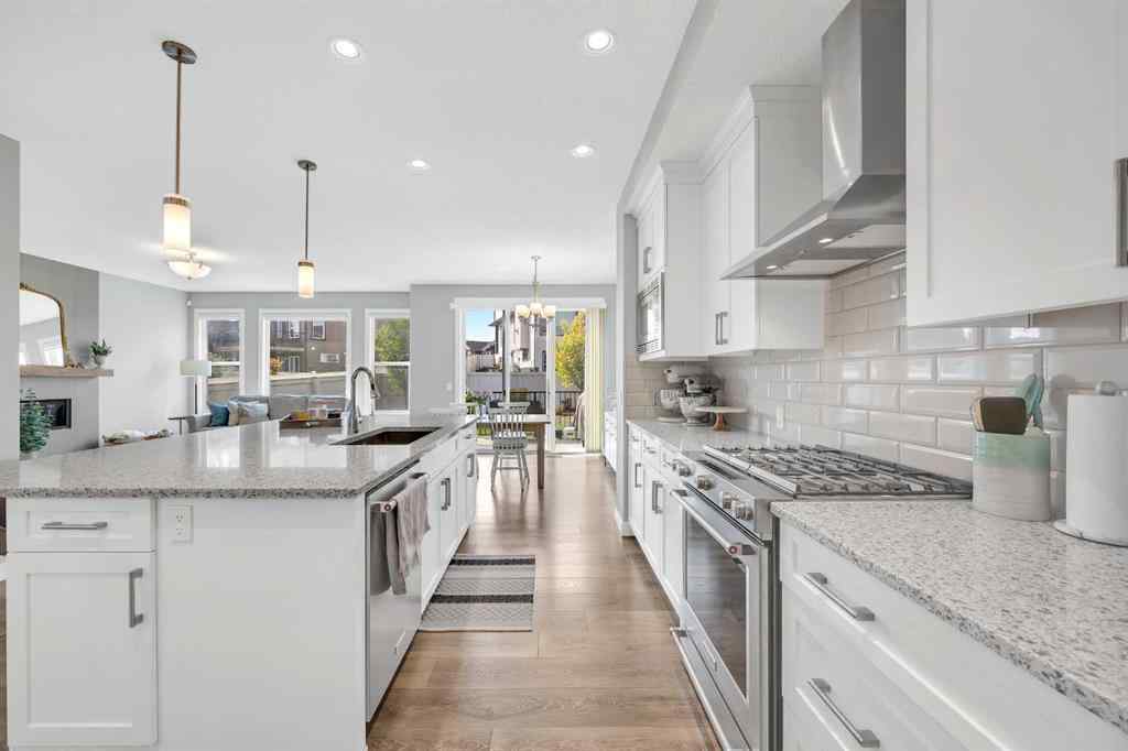 MLS® A2257099 - 199 Evansglen Circle NW in Evanston Calgary, Residential