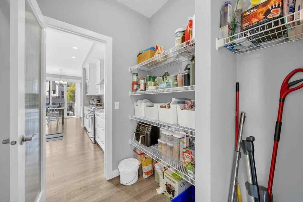 MLS® A2257099 - 199 Evansglen Circle NW in Evanston Calgary, Residential