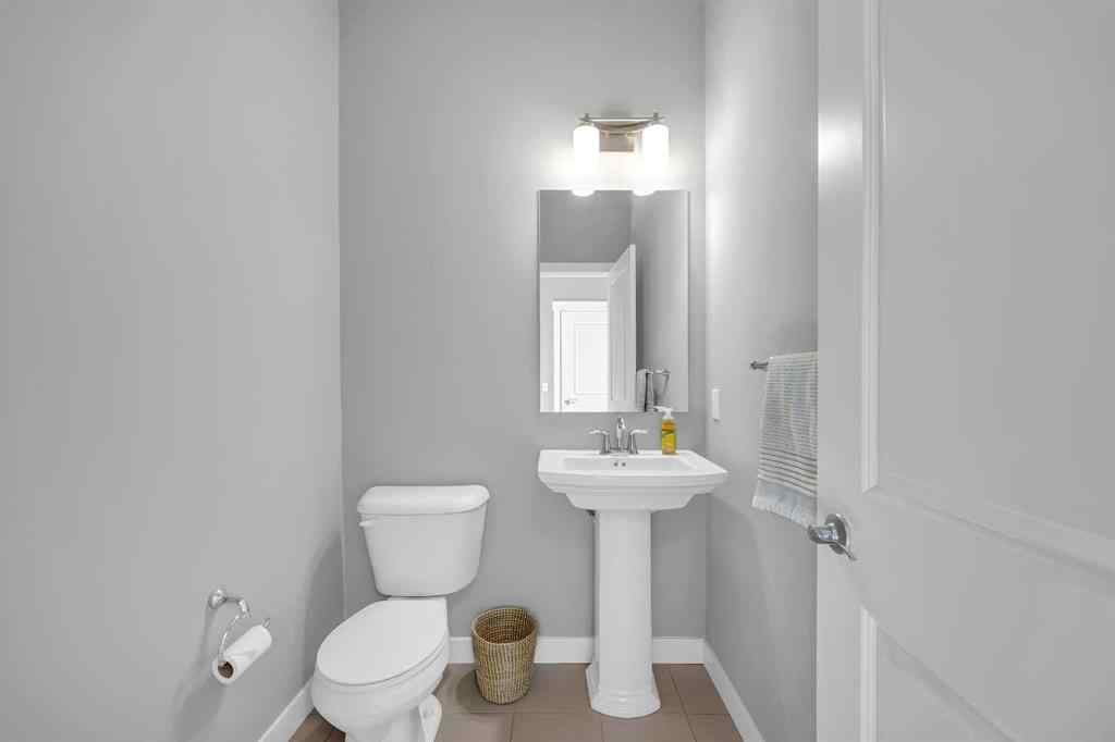MLS® A2257099 - 199 Evansglen Circle NW in Evanston Calgary, Residential