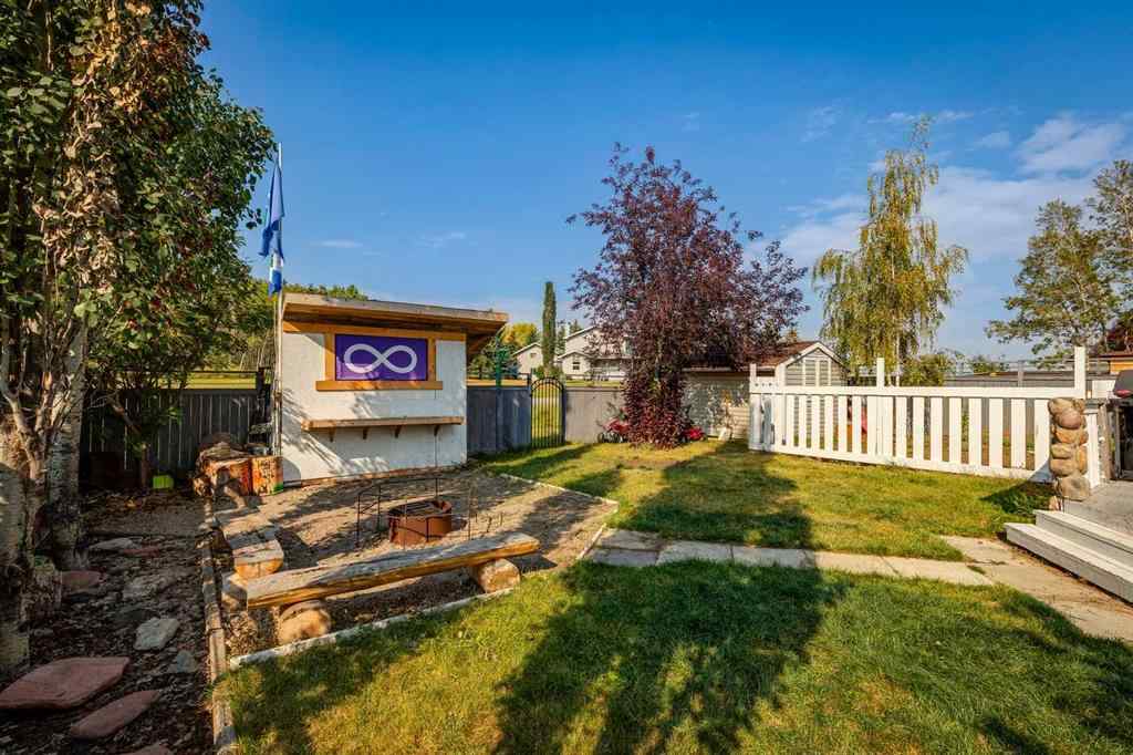 MLS® A2257100 - 74 Westpoint Drive  in NONE Didsbury, Residential