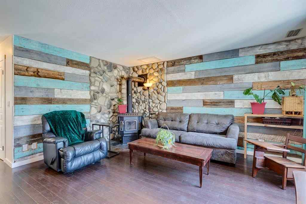 MLS® A2257100 - 74 Westpoint Drive  in NONE Didsbury, Residential