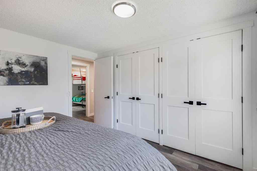 MLS® A2257101 - 1548 Lake Twintree Way SE in Lake Bonavista Calgary, Residential