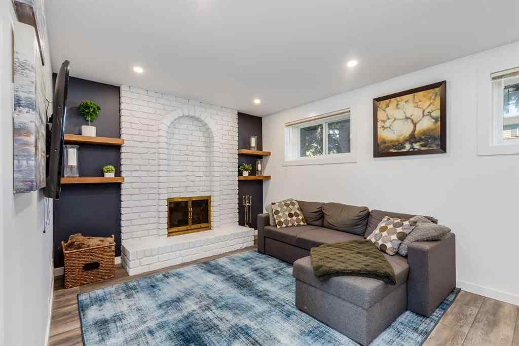 MLS® A2257101 - 1548 Lake Twintree Way SE in Lake Bonavista Calgary, Residential