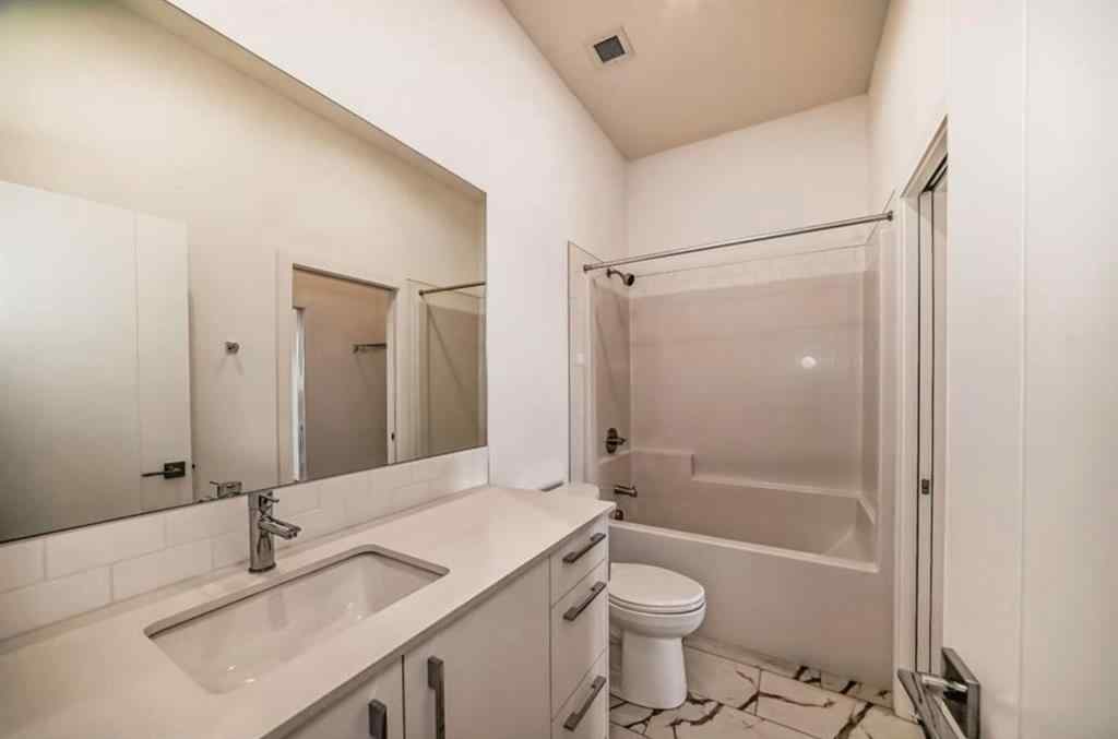 MLS® A2257102 - Unit #2425 60 Skyview Ranch Road NE in Skyview Ranch Calgary, Residential