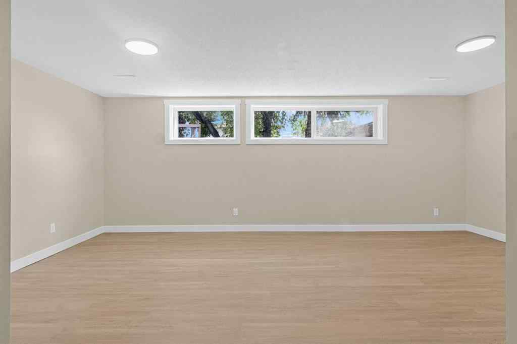 MLS® A2257103 - 3121 Doverville Crescent SE in Dover Calgary, Residential