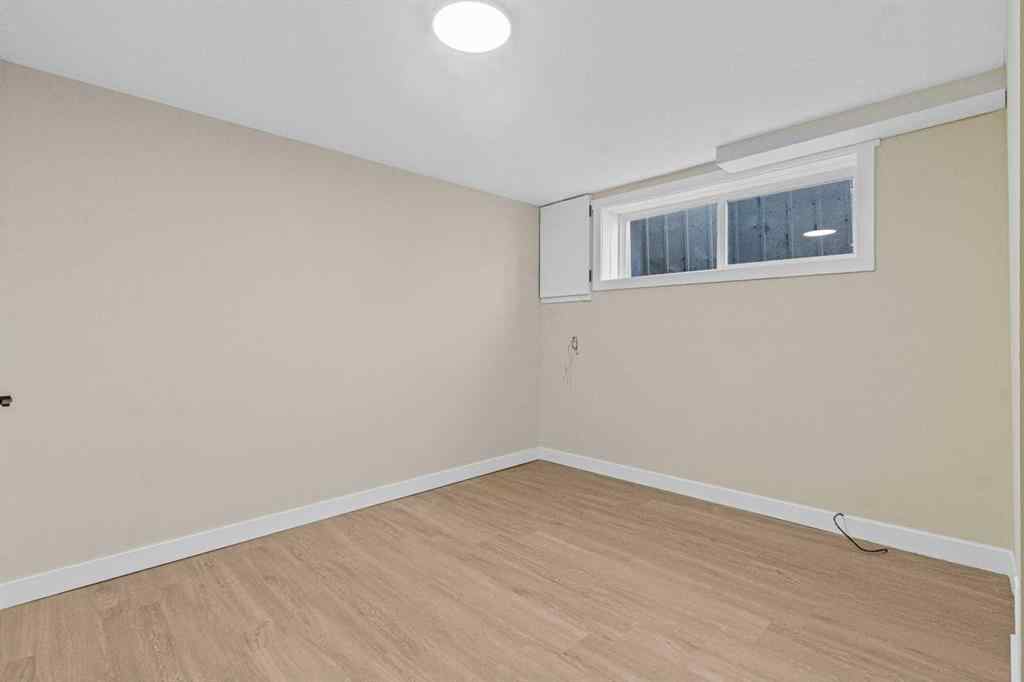 MLS® A2257103 - 3121 Doverville Crescent SE in Dover Calgary, Residential