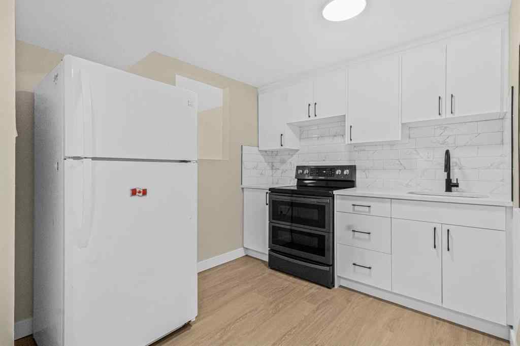 MLS® A2257103 - 3121 Doverville Crescent SE in Dover Calgary, Residential