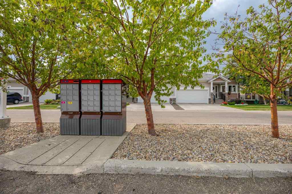 MLS® A2257104 - 533 Rocky Vista Gardens NW in Rocky Ridge Calgary, Residential