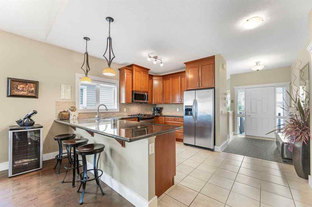 MLS® A2257104 - 533 Rocky Vista Gardens NW in Rocky Ridge Calgary, Residential
