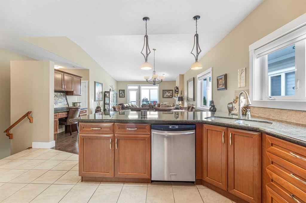 MLS® A2257104 - 533 Rocky Vista Gardens NW in Rocky Ridge Calgary, Residential