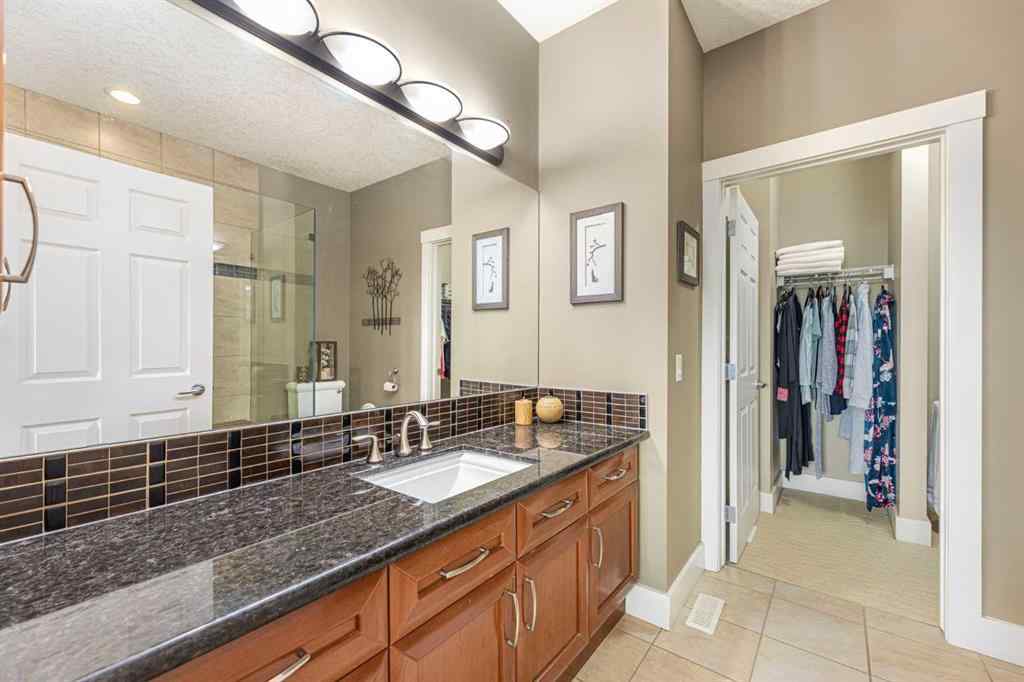 MLS® A2257104 - 533 Rocky Vista Gardens NW in Rocky Ridge Calgary, Residential