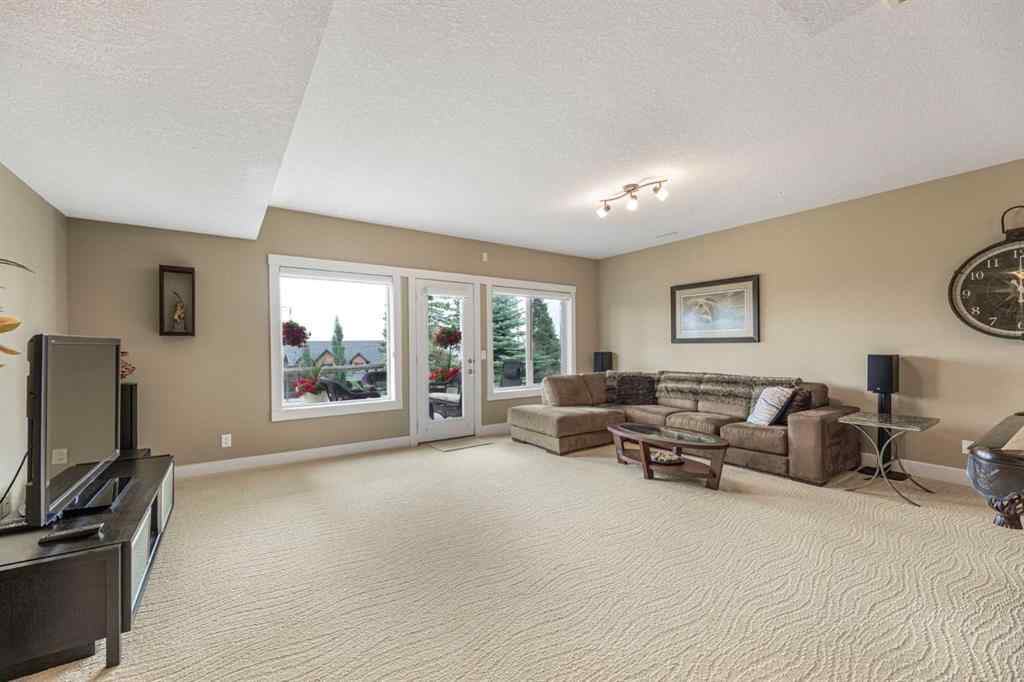 MLS® A2257104 - 533 Rocky Vista Gardens NW in Rocky Ridge Calgary, Residential