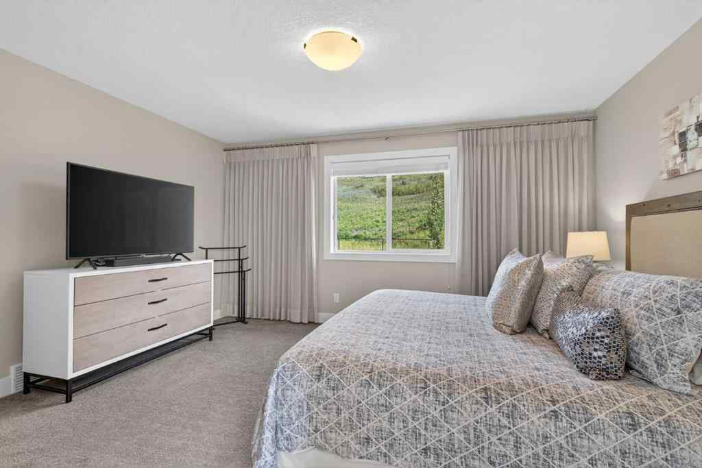 MLS® A2257108 - 72 Sage Meadows Green NW in Sage Hill Calgary, Residential
