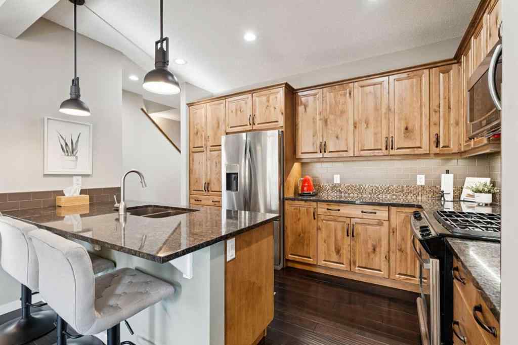 MLS® A2257109 - 234 River Heights Green  in River Heights Cochrane, Residential