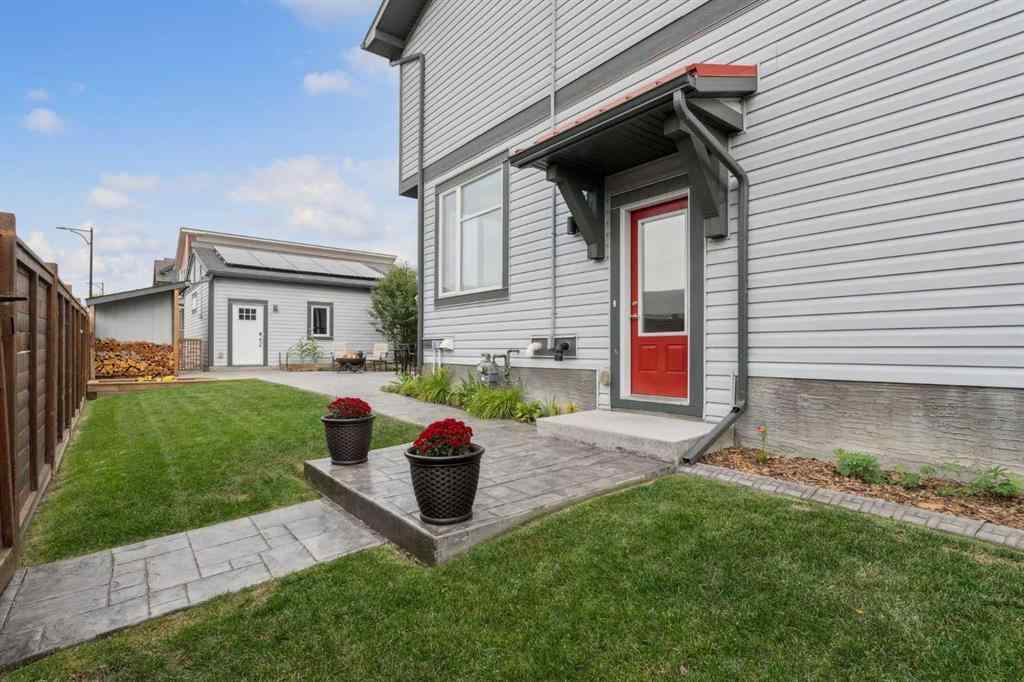 MLS® A2257111 - 280 Chinook Gate Park SW in Chinook Gate Airdrie, Residential