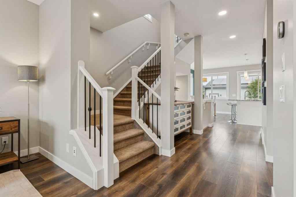 MLS® A2257111 - 280 Chinook Gate Park SW in Chinook Gate Airdrie, Residential