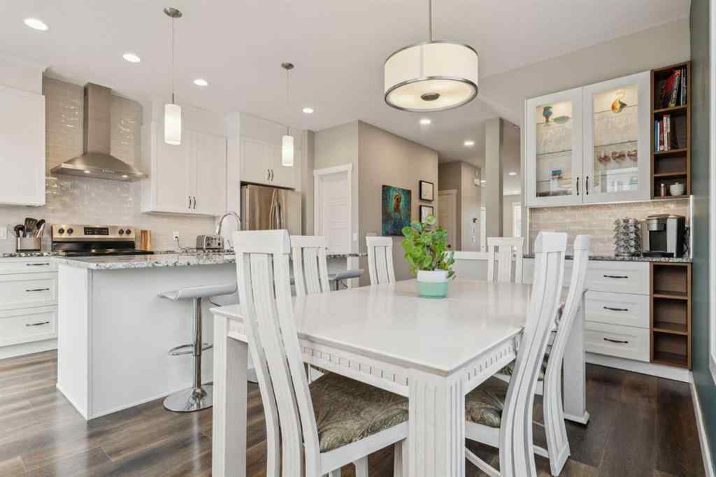 MLS® A2257111 - 280 Chinook Gate Park SW in Chinook Gate Airdrie, Residential