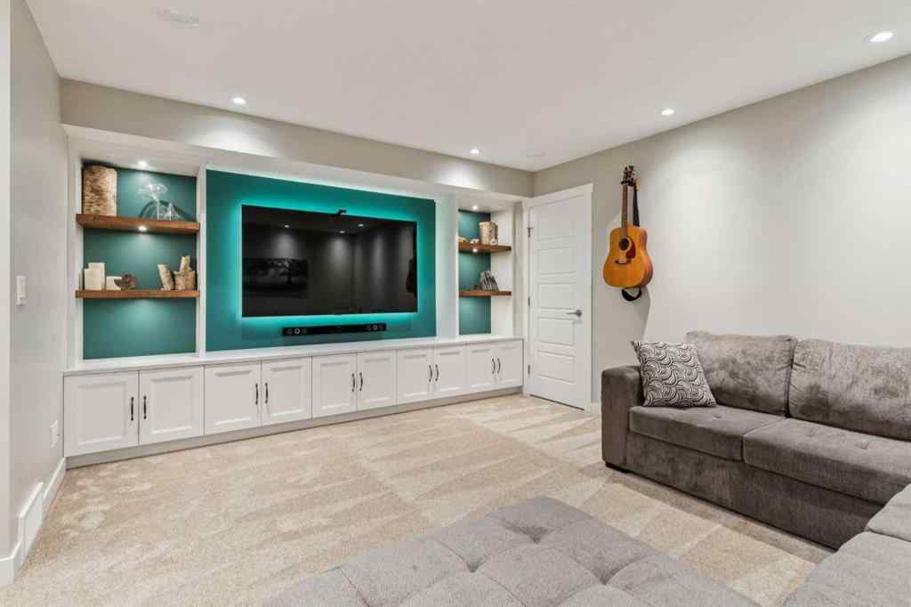 MLS® A2257111 - 280 Chinook Gate Park SW in Chinook Gate Airdrie, Residential