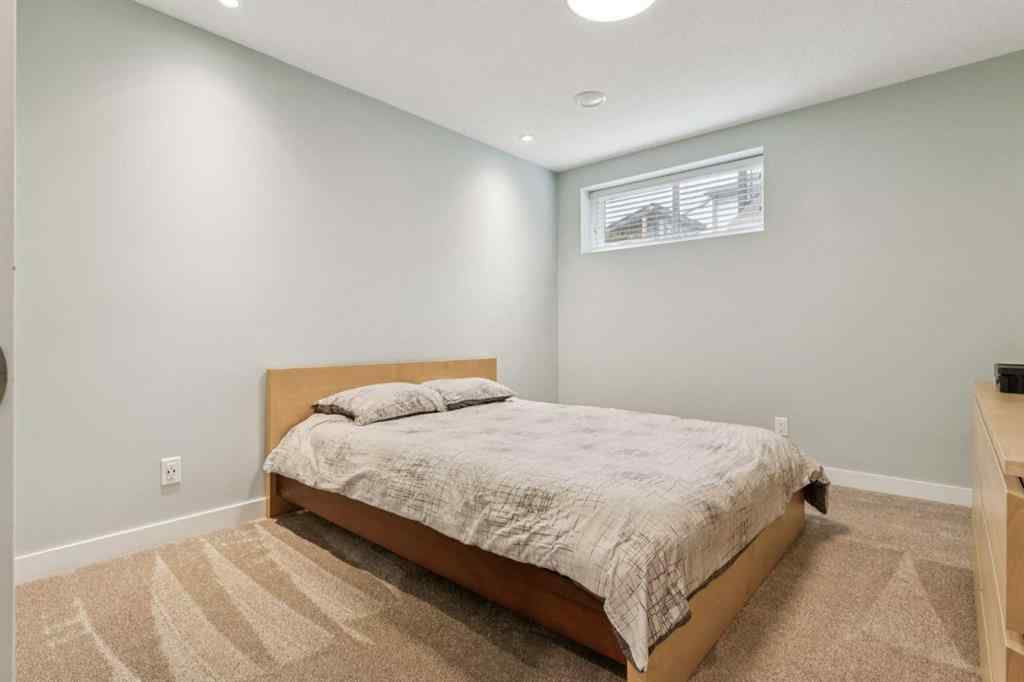 MLS® A2257111 - 280 Chinook Gate Park SW in Chinook Gate Airdrie, Residential