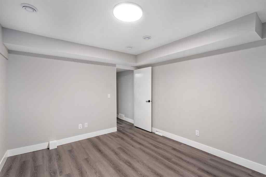MLS® A2257114 - 135 Thorncrest Road NW in Thorncliffe Calgary, Residential