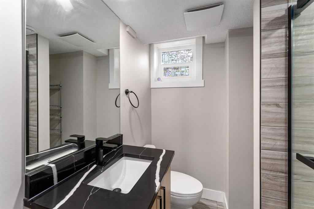 MLS® A2257114 - 135 Thorncrest Road NW in Thorncliffe Calgary, Residential
