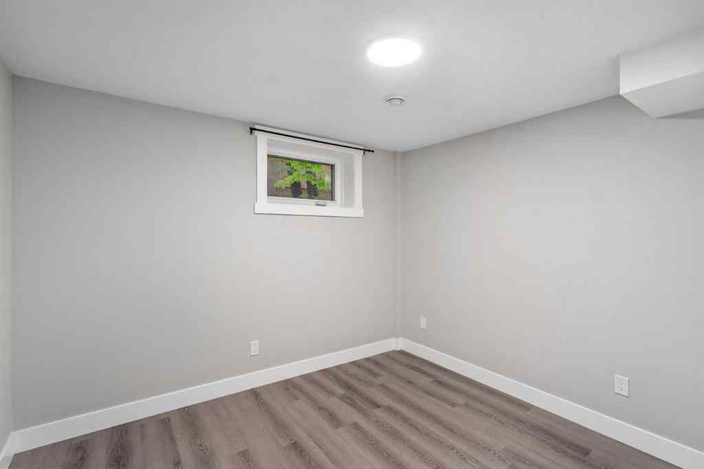 MLS® A2257114 - 135 Thorncrest Road NW in Thorncliffe Calgary, Residential