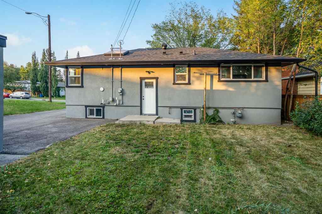 MLS® A2257114 - 135 Thorncrest Road NW in Thorncliffe Calgary, Residential