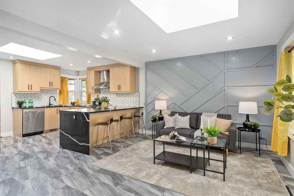 MLS® A2257114 - 135 Thorncrest Road NW in Thorncliffe Calgary, Residential