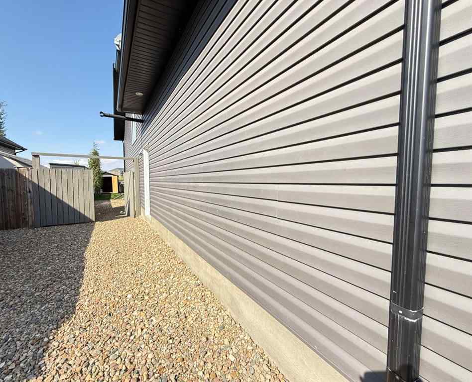MLS® A2257119 - 7206 29 Street  in Parkview Estates Lloydminster, Residential