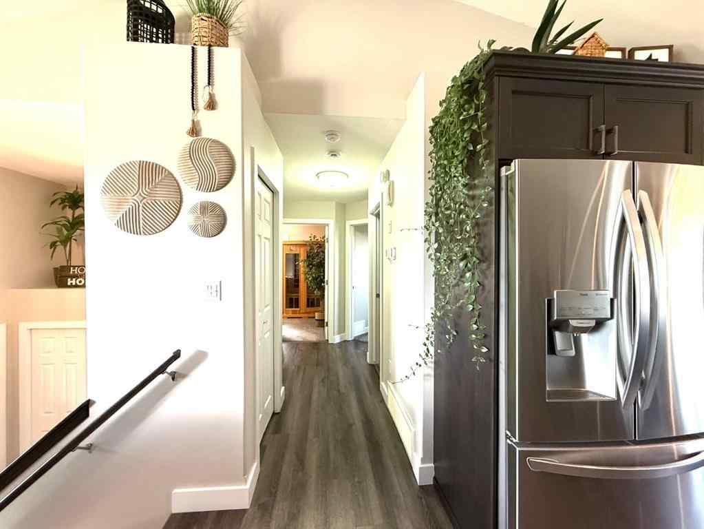 MLS® A2257119 - 7206 29 Street  in Parkview Estates Lloydminster, Residential
