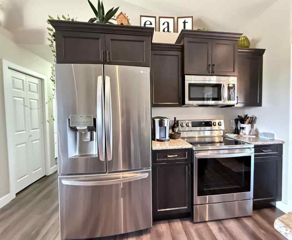 MLS® A2257119 - 7206 29 Street  in Parkview Estates Lloydminster, Residential