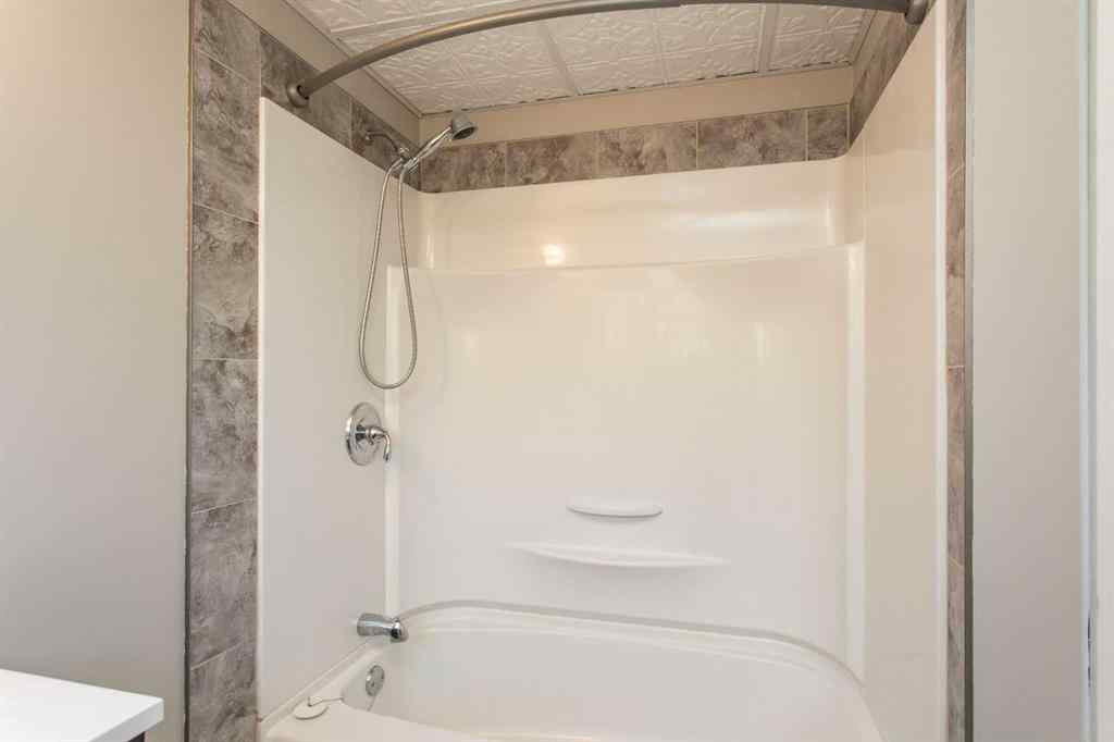 MLS® A2257121 - 30 Maple Bay  in Woodlands Lacombe, Residential